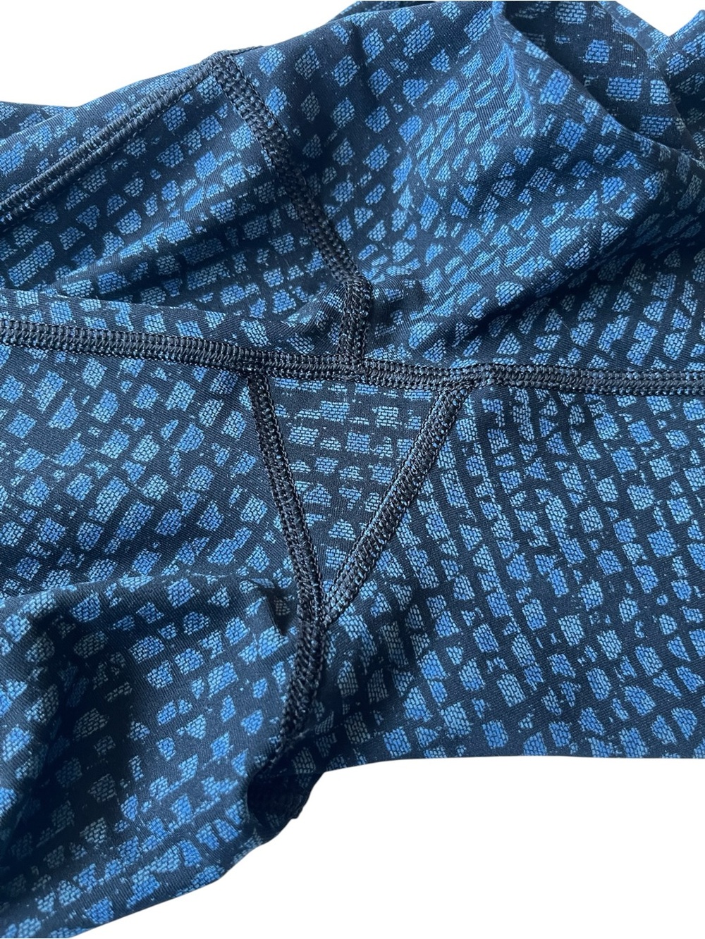 Lululemon Wunder Under Pant III
Shatter Weave Desert Teal Alberta Lake Size 8 - Picture 7 of 11